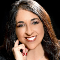 Traci Kanaan